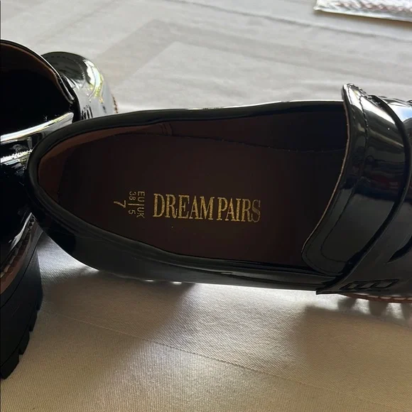 NWNT DREAM PAIRS Women’s Loafers Shoes Black Size 7 - Picture 3 of 5